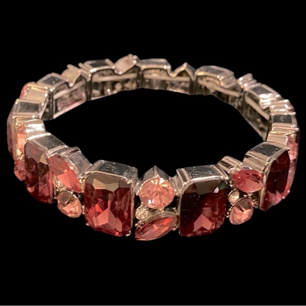 💎Stunning Luxe Shades of Pink Rhinestone Stretch Bracelet💎
